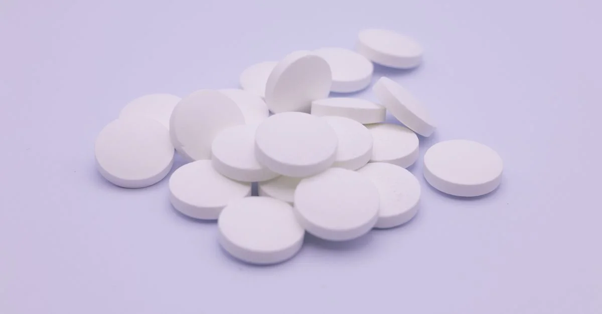 กลัวผลข้างเคียง Finasteride จนไม่กล้ากินยา: ทางเลือกสำหรับคนผมบางกรรมพันธุ์ที่กังวลเรื่องสมรรถภาพทางเพศและอารมณ์
